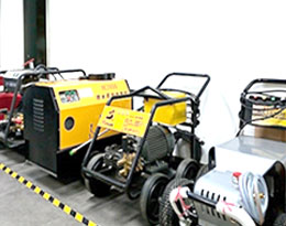 罐箱外部清洗、美容